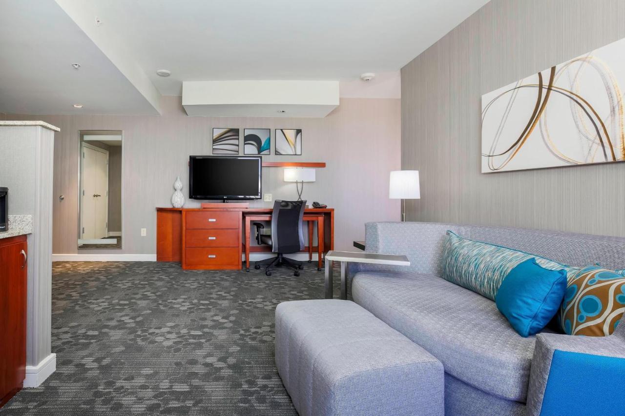 Отель Courtyard By Marriott Amarillo Downtown Экстерьер фото